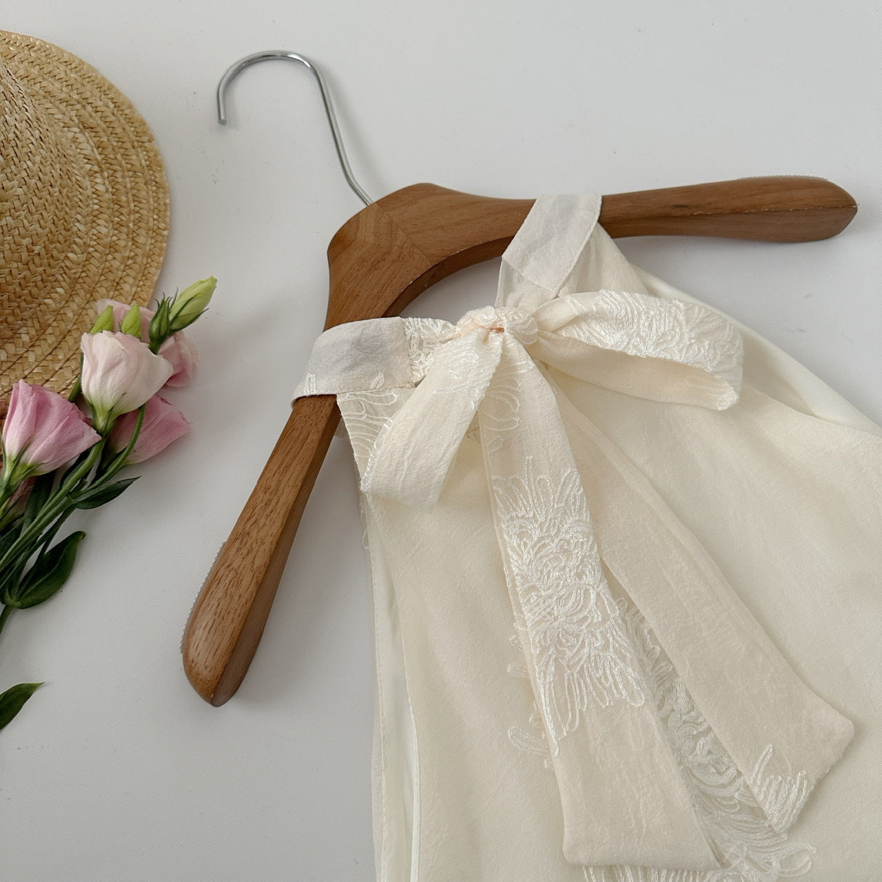 French Style Gentle Off-Shoulder Halter Dress for Women Summer New Elegant Princess Vacation Beach Long Dress Wholesale