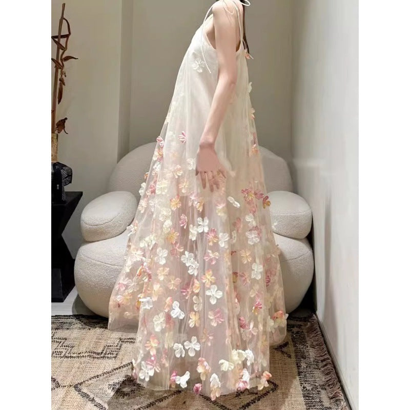 Elegant and Luxurious 2025 Spring/Summer New Arrival: Embroidered 3D Floral Tulle Evening Gown for Women