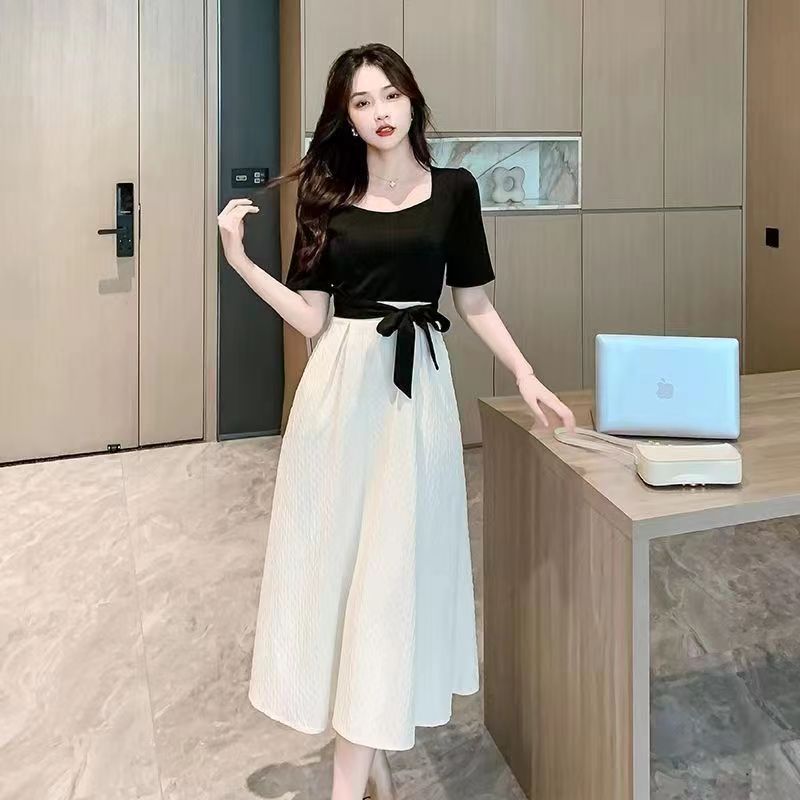 Popular French Hepburn Style Women's Fashion Design High Waist Slimming Square Collar Color Matching A- line Dress