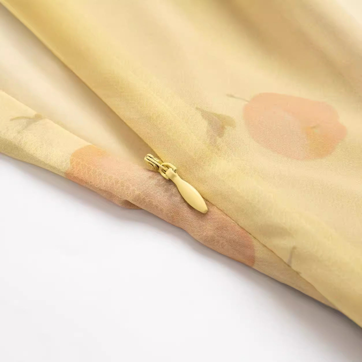 French Retro Style Summer Vacation V-neck Ruffle Collar Tie Rope Printed Chiffon Long Dress Waist Slim Fit