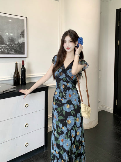 Plus Size Women's Summer Vacation Style Lace Elegant V-Neck Small Flutter Sleeve Rose Print Dress